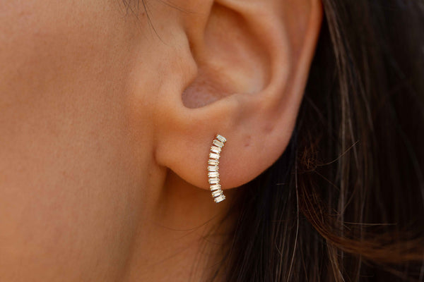Moon White Diamond Earring