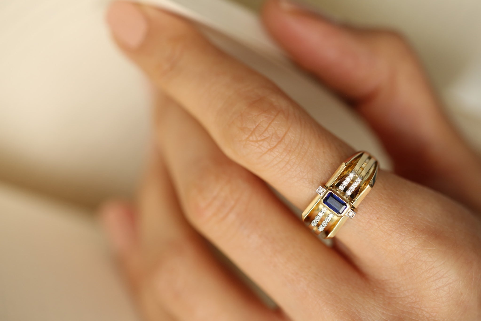 Queen Blue Sapphire and Diamond  Ring